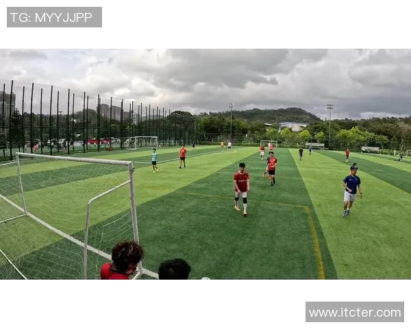 深圳足球队在足球团队协作排行榜中荣获第五名的佳绩引发关注